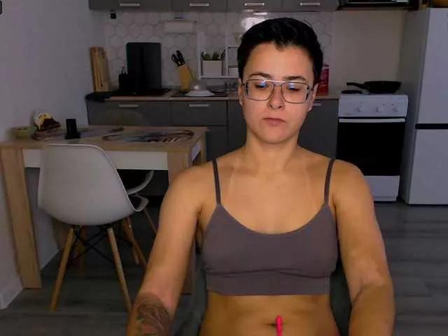 Sashanotfound from BongaCams
