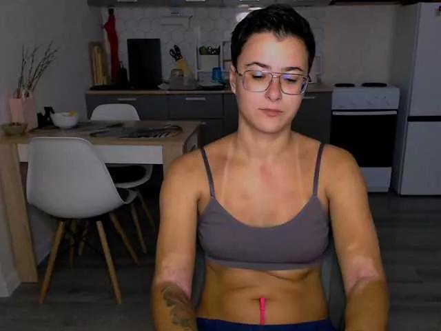 Sashanotfound from BongaCams