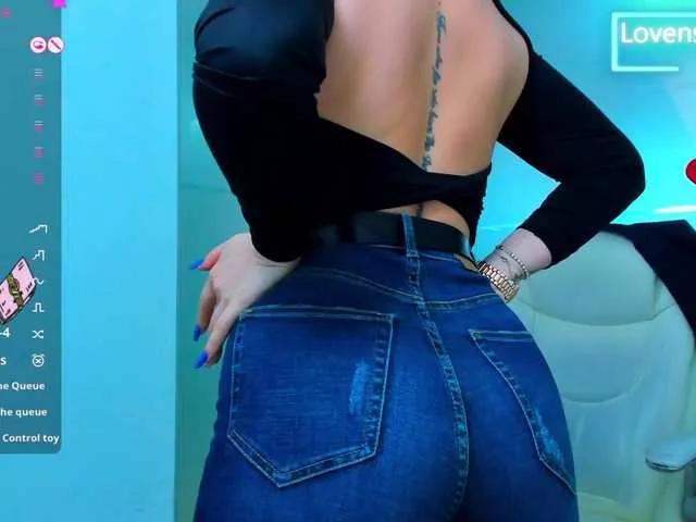 sassyqueen from BongaCams