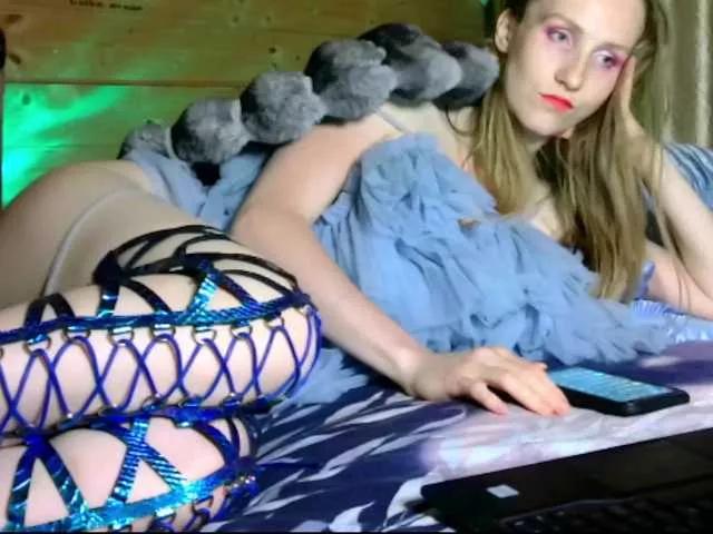 Sccarlets from BongaCams