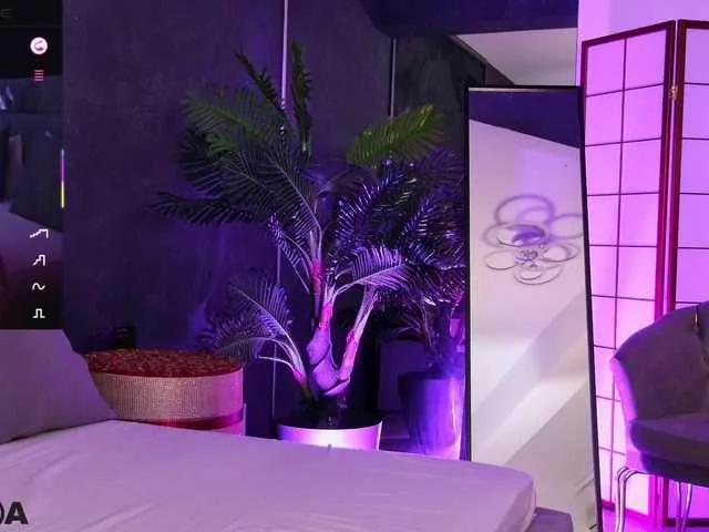 SelenaDaze from BongaCams