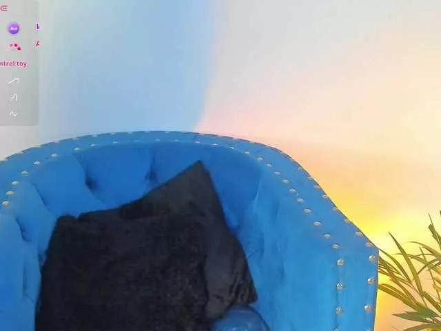 SeleneMiiller from BongaCams