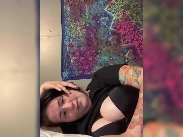 SerefinaSnow from BongaCams