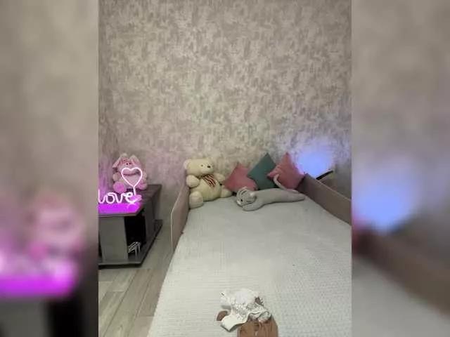 SeXXyMagic from BongaCams