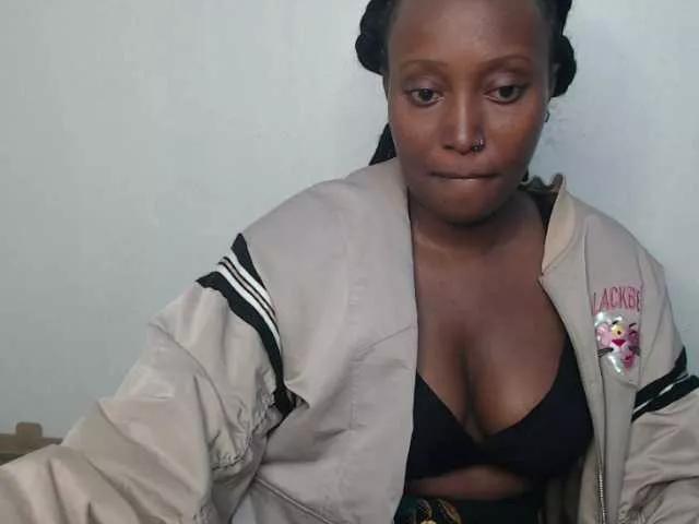 Sexxypetite from BongaCams