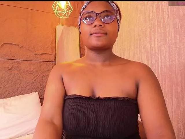 shanissseross from BongaCams is Freechat