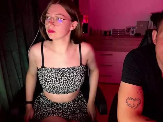Girls: try live performances with matured performers, from dancing to quirks, in a variety of beautiful sex cams.