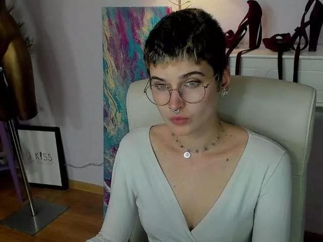 soft-sarah from BongaCams is Freechat