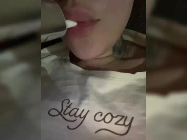 Photos of SonyaXForster from BongaCams is Freechat