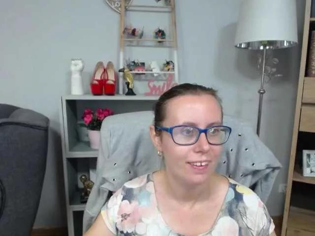 sparkleLizzy from BongaCams is Freechat