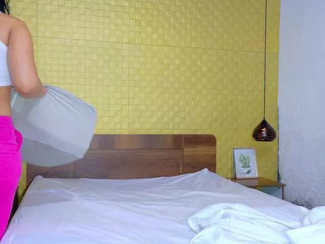 sweet-dani18 from BongaCams