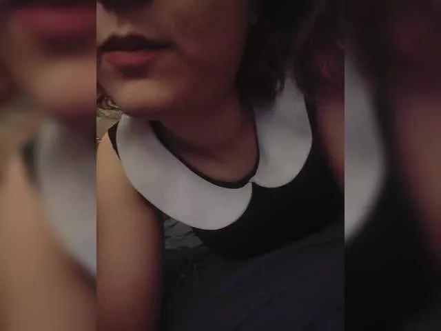 Sweet-w1Tch from BongaCams is Freechat