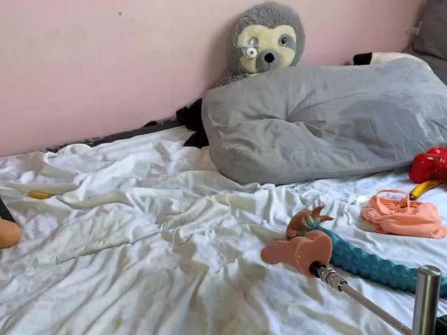 sweetjulia2813 from BongaCams