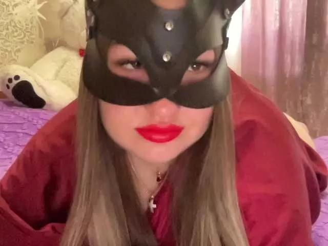 SweetStrawberry1 from BongaCams