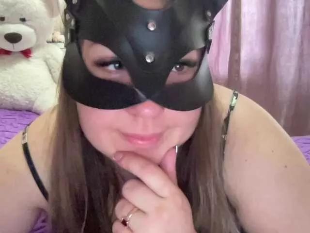 SweetStrawberry1 from BongaCams