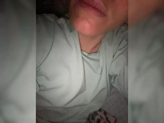 SweetyLanaa from BongaCams