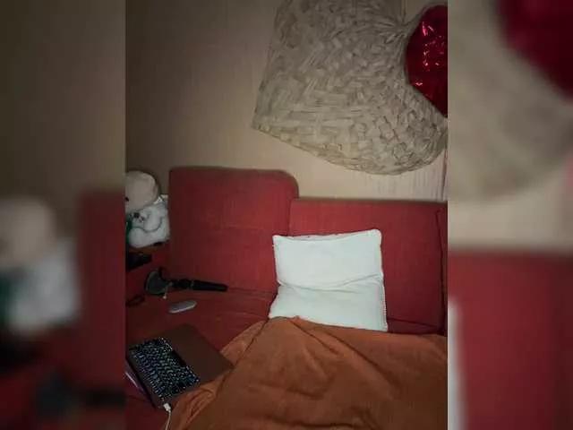 tamtam12 from BongaCams