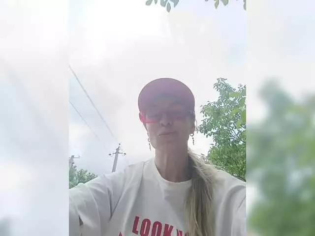 TerriRose from BongaCams