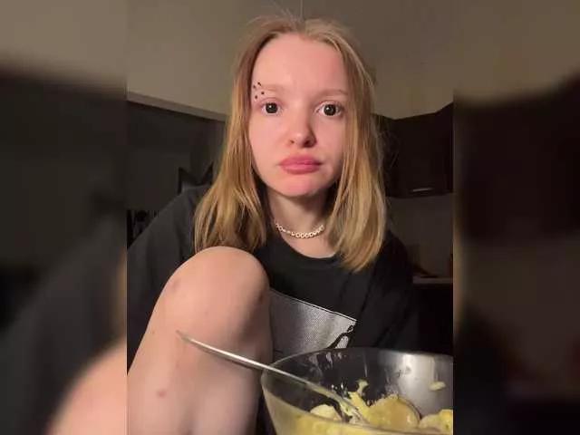 ThatTripPink3 from BongaCams