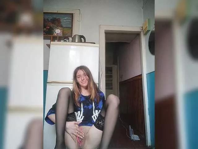 VelvetMoon11 from BongaCams