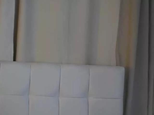 Vikki100500 from BongaCams