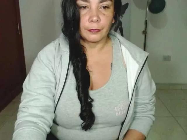 vivian-milf-paint from BongaCams is Freechat