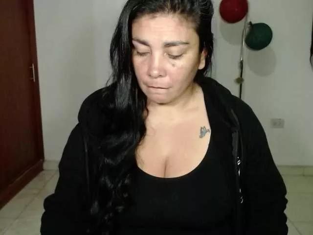 vivian-milf-paint from BongaCams is Freechat