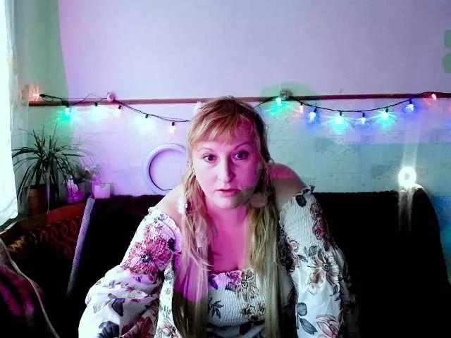 XHelenaX99 from BongaCams is Freechat