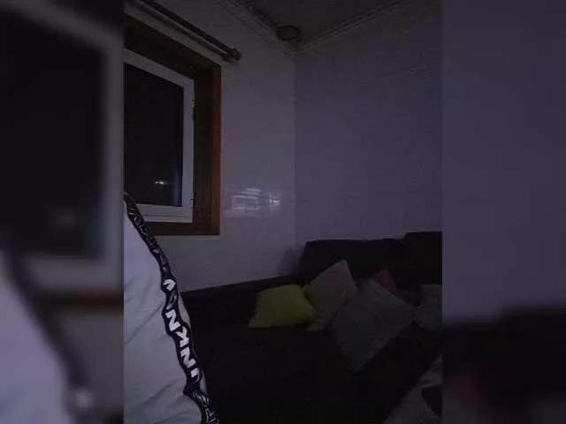 YaraHotCandy from BongaCams