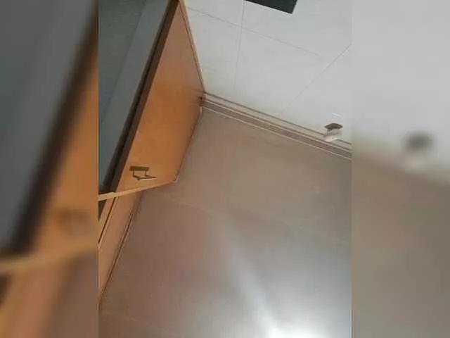 YaraHotCandy from BongaCams
