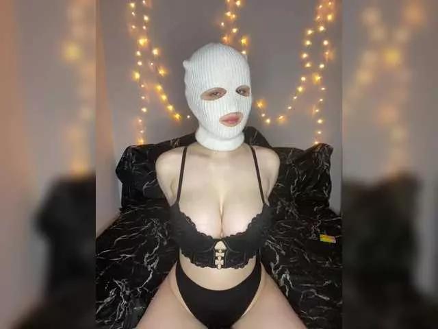 yinyang from BongaCams