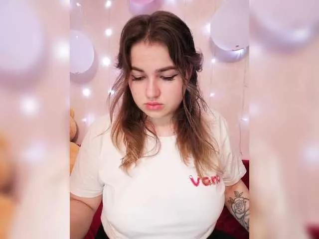Yulua1285 from BongaCams
