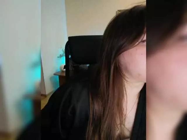 Yulua1285 from BongaCams
