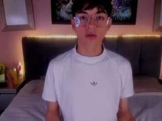aleaurarashi from CamSoda is Freechat