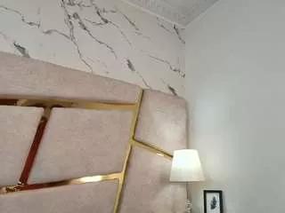 alice-brown-12 from CamSoda is Freechat