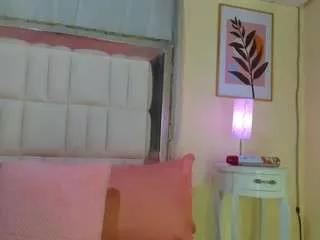 almasaennz from CamSoda