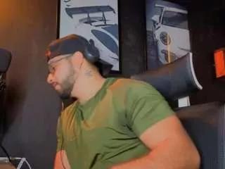 andrew-brownn from CamSoda is Freechat