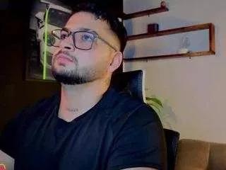 andrew-brownn from CamSoda is Freechat