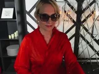annaqueenmuse from CamSoda