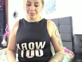 arianna-callie from CamSoda
