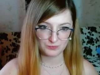 arieltasty from CamSoda is Freechat