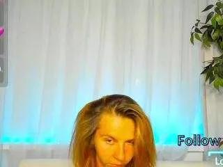 Photos of beellami from CamSoda is Freechat