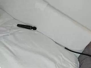 bella-sweeet from CamSoda