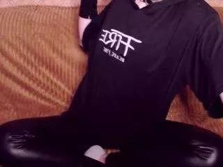 blackfox18 from CamSoda is Freechat