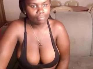 breestaarrs from CamSoda