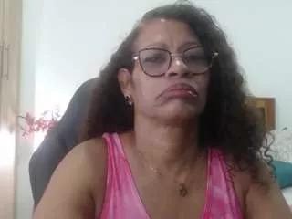 Photos of bustyxmilf from CamSoda is Freechat