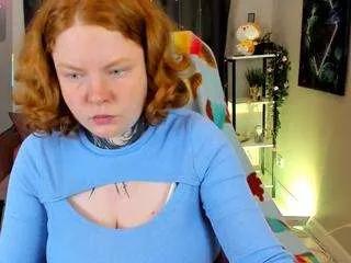 cassieredkiss from CamSoda