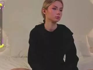 cloverbunyan from CamSoda is Freechat