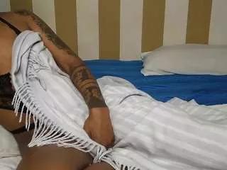cutelittleebony from CamSoda is Freechat
