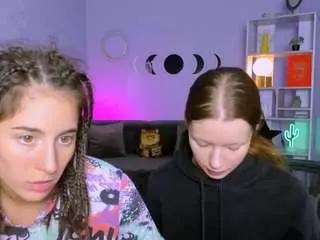 daisy-baby12 from CamSoda is Freechat